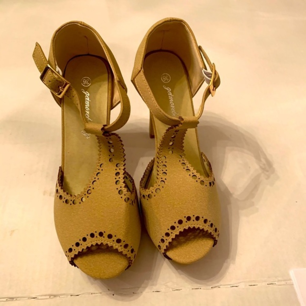 Get More Beauty Tan Cut Out Faux Suede Shoes